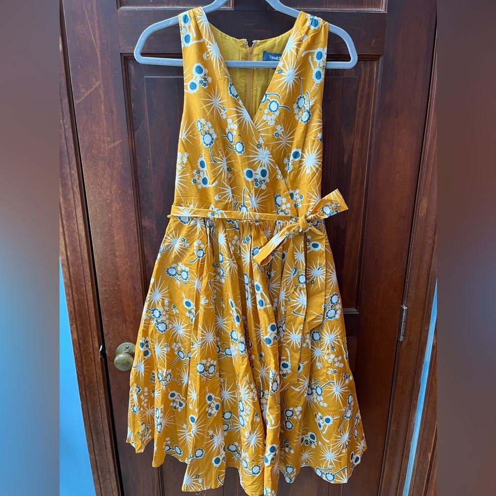 ModCloth Instant Energy Faux-wrap dress, size 8